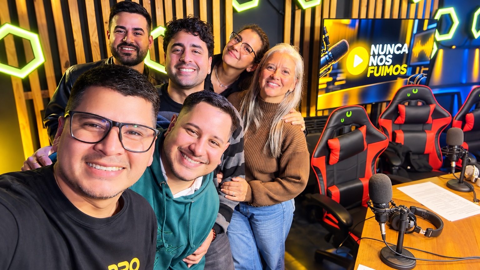 Equipo del programa Nunca Nos Fuimos