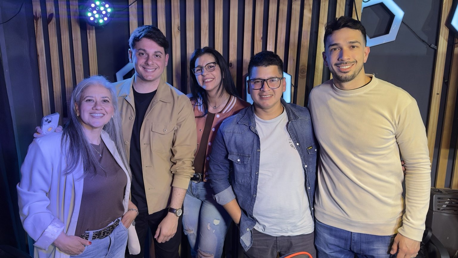 Equipo y participantes — Nunca Nos Fuimos